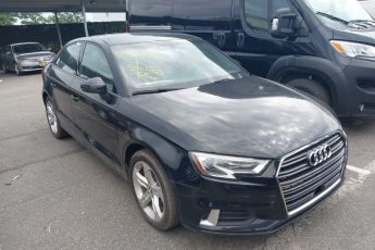 WAUAUHFF6J1071621 | 2018 AUDI A3