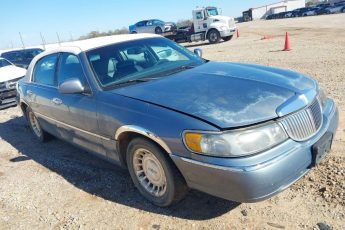 1LNHM81W4XY635965 | 1999 LINCOLN TOWN CAR