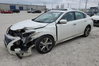 1N4AL3AP8FC279011 | 2015 NISSAN ALTIMA 2.5