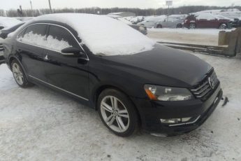 1VWBN7A39DC018879 | 2013 VOLKSWAGEN PASSAT