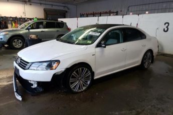 1VWBT7A36FC045014 | 2015 VOLKSWAGEN PASSAT SE