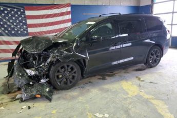 2C4RC1BG9JR321797 | 2018 CHRYSLER PACIFICA T