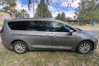 2C4RC1BG9KR566844 | 2019 CHRYSLER PACIFICA T