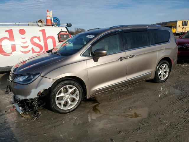 2C4RC1EG4HR676995 | 2017 CHRYSLER PACIFICA T