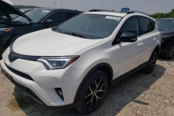 2T3JFREV9JW719725 | 2018 TOYOTA RAV4 SE