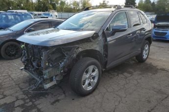 2T3MWRFV0KW037569 | 2019 TOYOTA RAV4 LE