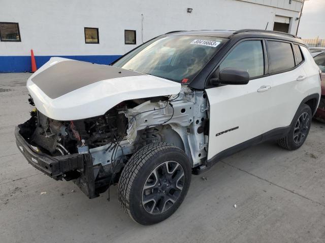 3C4NJDDB1KT670975 | 2019 JEEP COMPASS TR