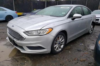 3FA6P0UU4HR118895 | 2017 FORD FUSION S H