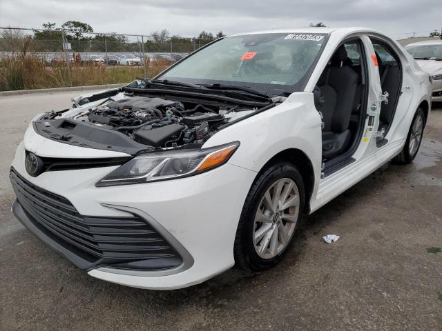 4T1C11AK0NU009602 | 2022 TOYOTA CAMRY LE