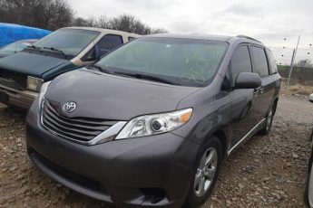 5TDKK3DC2GS695985 | 2016 TOYOTA SIENNA LE