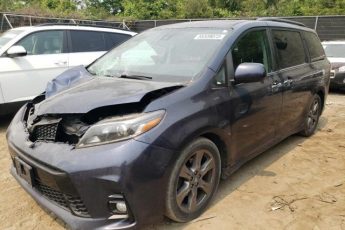 5TDXZ3DC1JS927078 | 2018 TOYOTA SIENNA SE