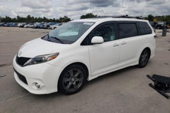 5TDXZ3DC3HS780031 | 2017 TOYOTA SIENNA SE