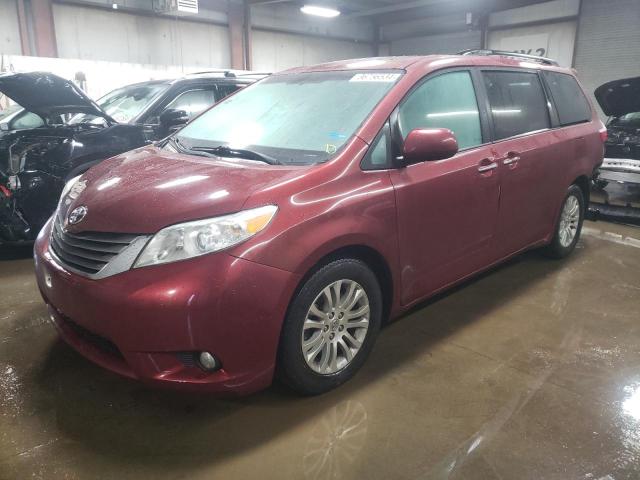 5TDYK3DC0GS700465 | 2016 TOYOTA SIENNA XLE