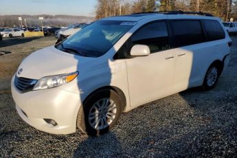 5TDYK3DC2FS542130 | 2015 TOYOTA SIENNA XLE