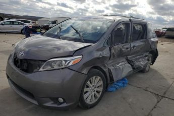 5TDYK3DC3FS569577 | 2015 TOYOTA SIENNA XLE