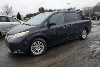 5TDYK3DC9FS590983 | 2015 TOYOTA SIENNA XLE