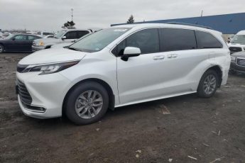 5TDYRKEC6PS159121 | 2023 TOYOTA SIENNA XLE