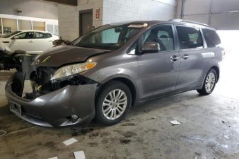 5TDYZ3DC1HS787967 | 2017 TOYOTA SIENNA XLE