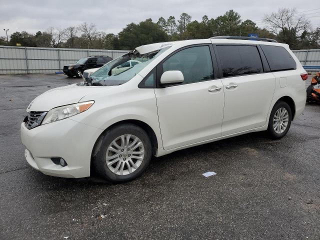 5TDYZ3DC4HS773125 | 2017 TOYOTA SIENNA XLE