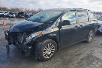 5TDYZ3DC5HS886310 | 2017 TOYOTA SIENNA XLE