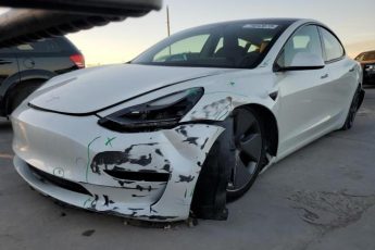 5YJ3E1EA9MF965369 | 2021 TESLA MODEL 3