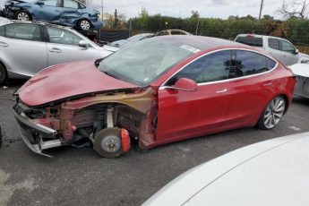 5YJ3E1EB6JF055621 | 2018 TESLA MODEL 3