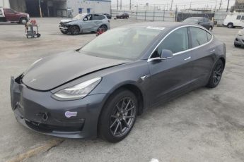 5YJ3E1EB7JF129743 | 2018 TESLA MODEL 3