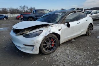 5YJ3E1EBXNF163598 | 2022 TESLA MODEL 3