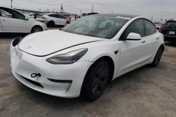 5YJ3E1EBXNF212976 | 2022 TESLA MODEL 3