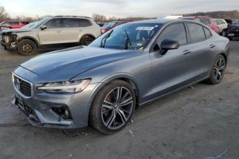 7JR102FM8KG003945 | 2019 VOLVO S60 T5 R-D