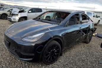 7SAYGAEE6NF531885 | 2022 TESLA MODEL Y