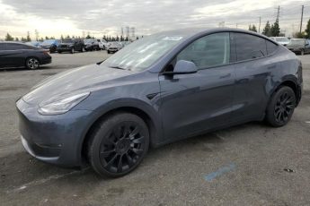 7SAYGDEE0NF395058 | 2022 TESLA MODEL Y