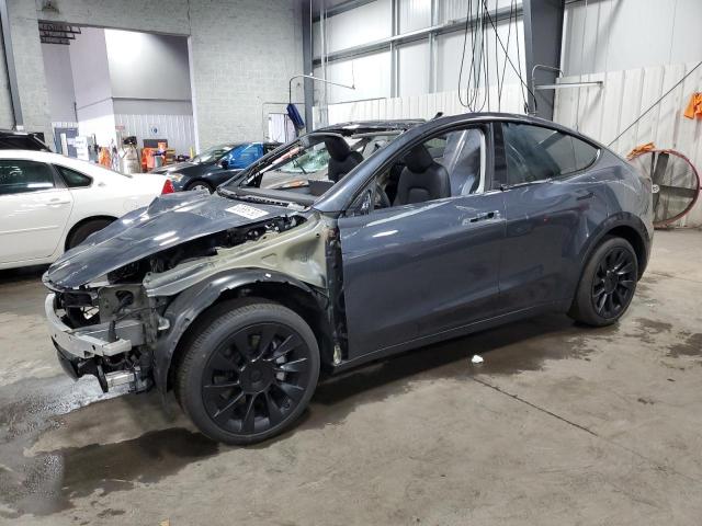 7SAYGDEE2NA013884 | 2022 TESLA MODEL Y