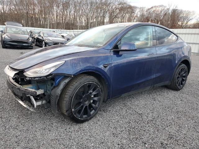 7SAYGDEE9NF481033 | 2022 TESLA MODEL Y