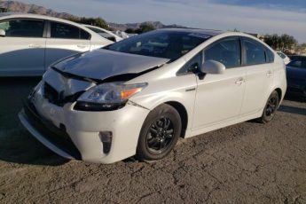 JTDKN3DU7F0408884 | 2015 TOYOTA PRIUS