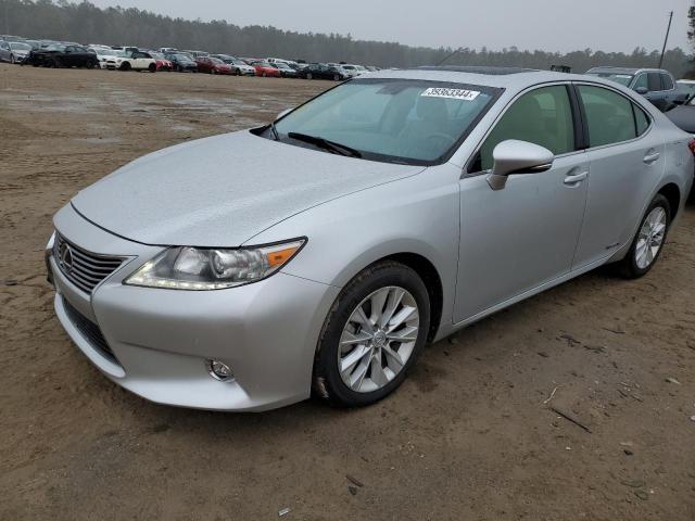 JTHBW1GG4F2076946 | 2015 LEXUS ES 300H