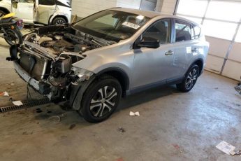 JTMBFREV0JJ228768 | 2018 TOYOTA RAV4 LE