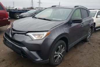 JTMBFREV6JJ731236 | 2018 TOYOTA RAV4 LE