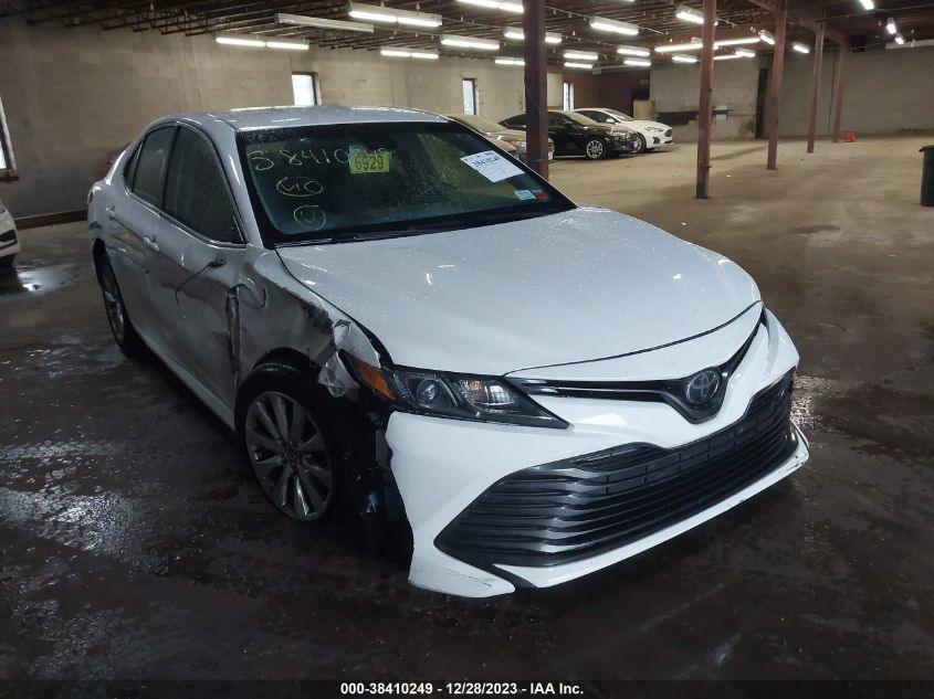 JTNB11HK6J3021352 | 2018 TOYOTA CAMRY