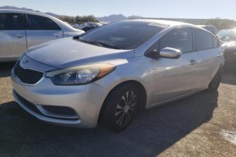 KNAFX4A62G5549614 | 2016 KIA FORTE LX