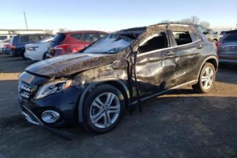 WDCTG4GB5KU016093 | 2019 MERCEDES-BENZ GLA 250 4M