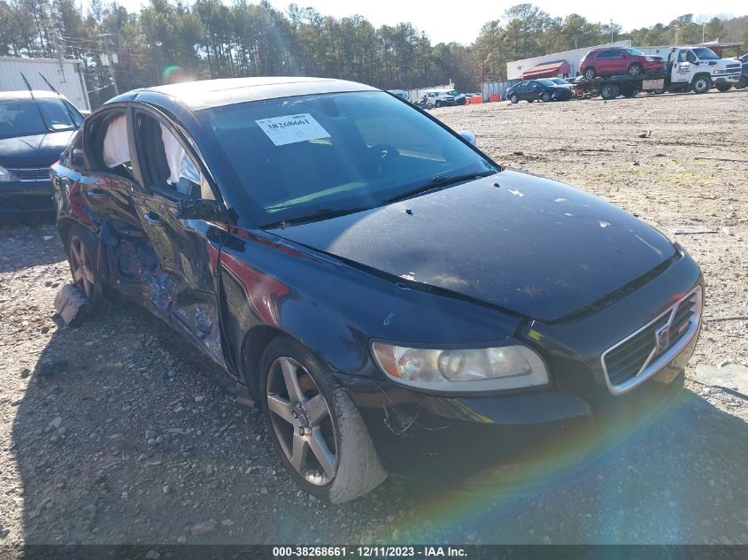 YV1672MS7A2509080 | 2010 VOLVO S40